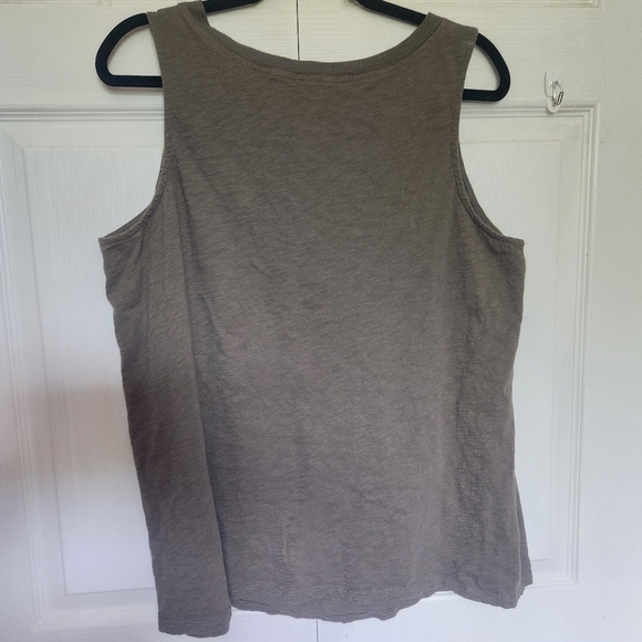 TORRID Graphic  Classic Fit Heritage Slub V-Neck Henley Tank Size 2 - Picture 12 of 14
